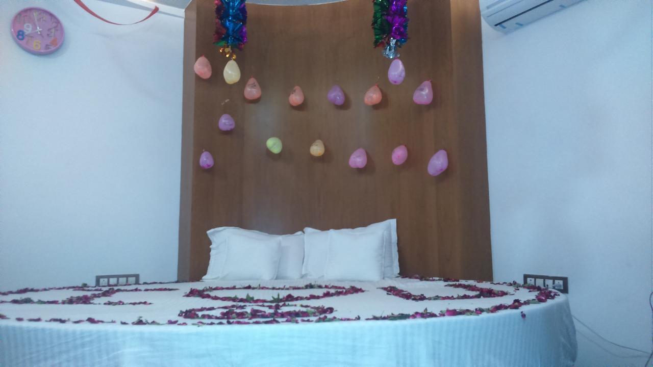 Hotel The Grand Parshwanath Sankeshvar Exterior photo